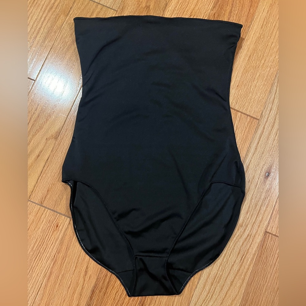 SPANX Black shape wear size large